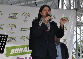 Pervin Buldan, Kars’ta Kılıçdaroğlu’na oy istedi