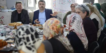 Güçlü kadın güçlü yıldırım