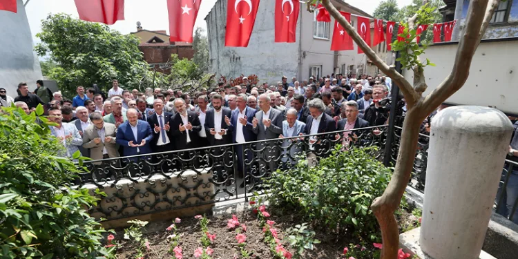Osmangazi’nin hocası Barakfakih Hazretleri anıldı