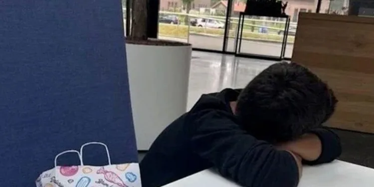Hollanda’da depremzede çocuk gizemi