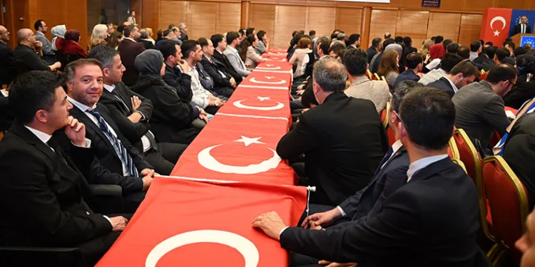 Büyükşehir belediyesinde yemin etme töreni