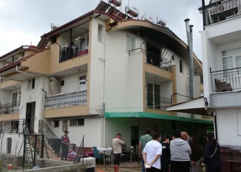 Manavgat’ta korkutan yangın