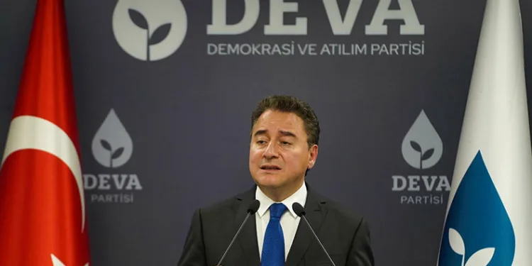 “Çalışkan ve dürüst kadroları kalmadı”