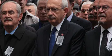 Kemal Kılıçdaroğlu kayınbiraderinin cenaze törenine katıldı