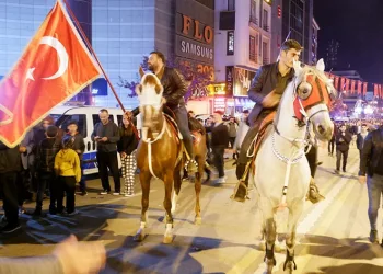 Ciritçiler atlarıyla kutlamaya katıldı