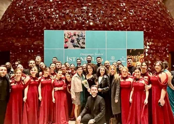 Nilüfer Çoksesli Koro dünyaca ünlü korolarla aynı sahnede