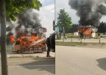 Bursa’da kokoreç aracı alev alev yandı
