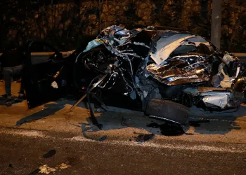 Zincirleme trafik kazası, can kaybı ve yaralılar var