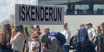 Depremzedeler memleketlerine gidiyor