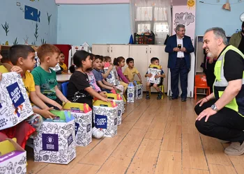 Depremzede çocuklara Bursa morali