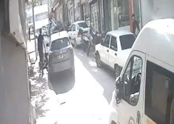 Yaşlı adamı darp etti