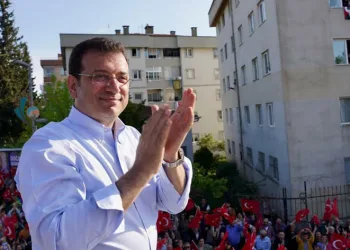 “Türkçe bilmiyor, oy kullanıyor”