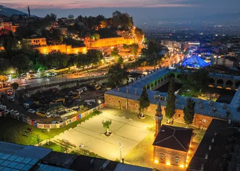 Bursa’da tarihi mescitte 65 yıl sonra ilk Cuma