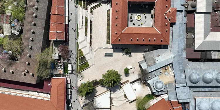 Bursa’da tarih değerini buluyor