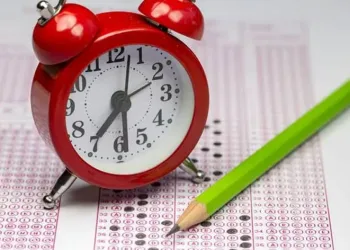 Eğitim uzmanından öğrencilere uyarı