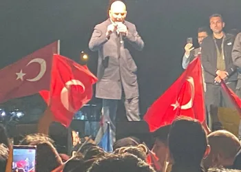 Süleyman Soylu, İstanbul’da seçim çalışmalarını sürdürdü