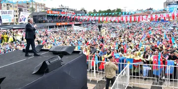 “Birdenbire, bir günde şefkate büründü”