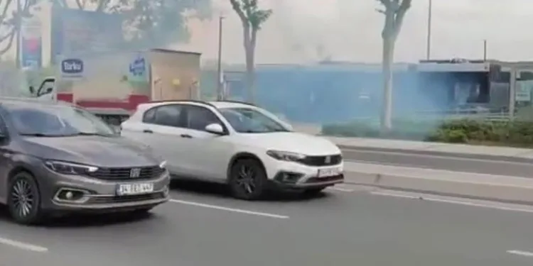 Tramvayda korkutan yangın