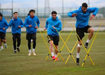 Afyonspor, İstanbul deplasmanında Arnavutköy Belediyespor’a konuk olacak