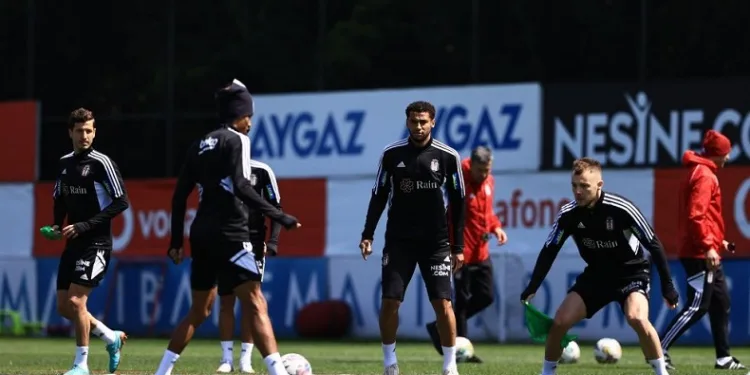 Beşiktaş, Antalyaspor maçı hazırlıklarına başladı