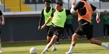 Manisa Futbol Kulübün’de Göztepe maçı hazırlıkları başladı