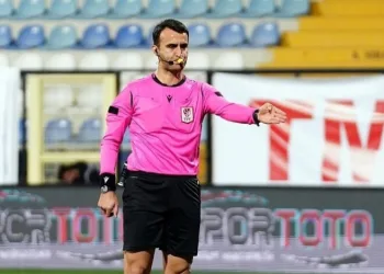 Sivasspor – Fenerbahçe maçında hakem Atilla Karaoğlan düdük çalacak