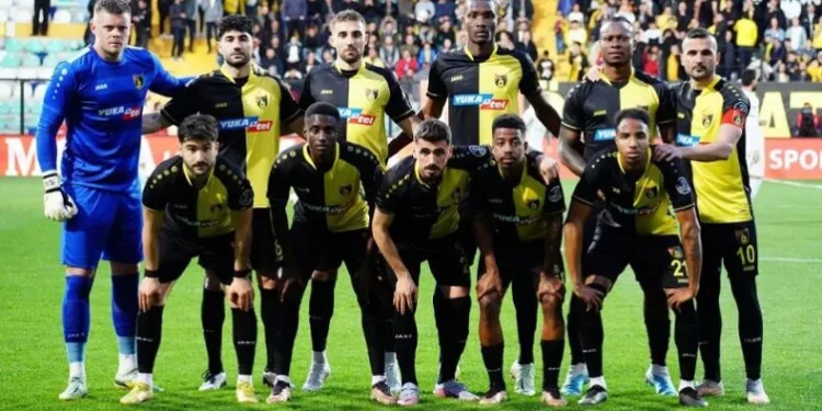 İstanbulspor düşme hattında rahat bir nefes aldı