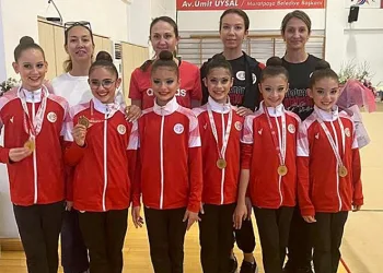 Antalyaspor’un cimnastikçileri kupaya uzandı