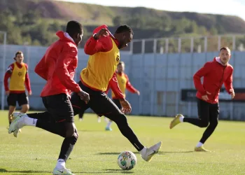 DG Sivasspor, Fenerbahçe maçının taktiğini çalıştı