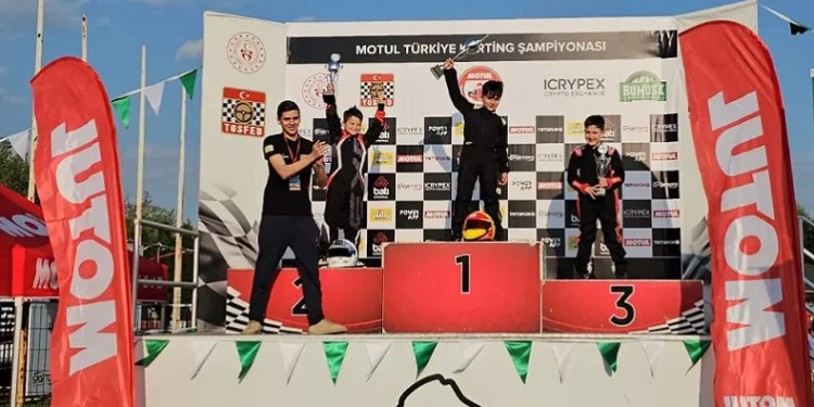 Karting şampiyonasına Sakarya Büyükşehir yarışçıları damga vurdu