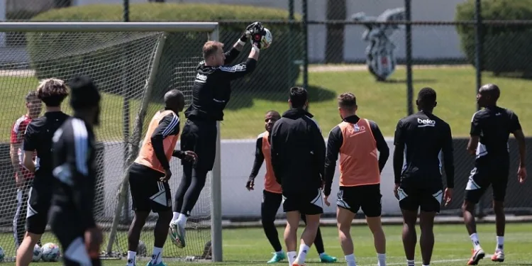 Beşiktaş, Antalyaspor maçı hazırlıklarını sürdürdü