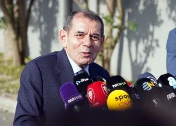 Galatasaray Kulübü Başkanı Dursun Özbek: “Rakiplerimizi korku ateşi sardı”