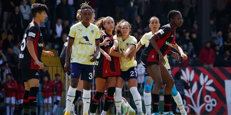Fenerbahçe Kadın Futbol Takımı yarı finale yükseldi