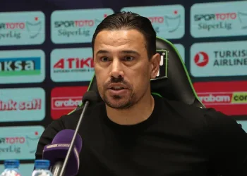 Kayserispor Teknik Direktörü Çağdaş Atan: “Gönül isterdi ki iki kere öne geçtiğimiz bir maçı galip bitirebilelim”