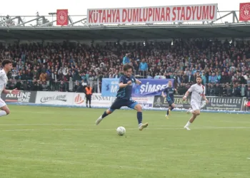 Belediye Kütahyaspor şampiyonluğa koşuyor