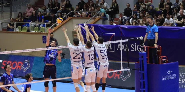 Efeler Ligi: Arkas: 3 – Fenerbahçe: 0