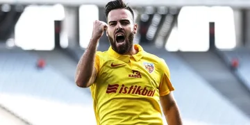 Yukatel Kayserispor’un Portekizli futbolcusu Miguel Cardoso 7. golünü attı