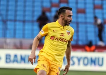 Kayserispor’da Gökhan Sazdağı cezalı duruma düştü