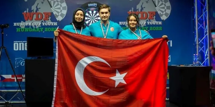 Pamukkale Belediyespor dartçıları İspanya yolcusu
