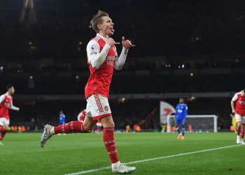 Martin Odegaard, Arsenal’ı sırtlıyor