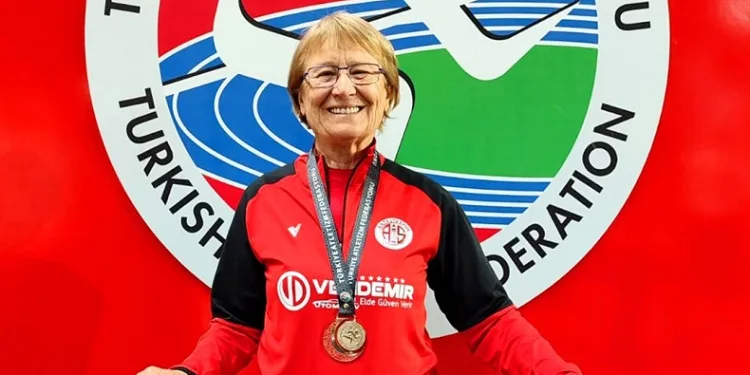 Antalyaspor’dan atletizmde yeni Türkiye rekoru