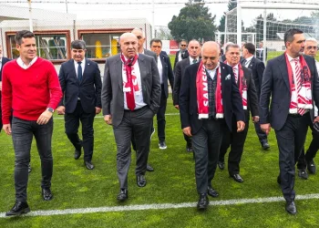 TFF Başkanı Büyükekşi, Samsunspor tesislerini inceledi