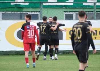 Bursaspor’da gol krallığı yarışı kızıştı