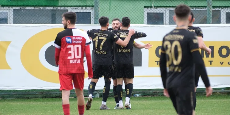 Bursaspor’da gol krallığı yarışı kızıştı