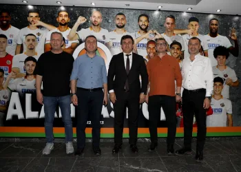 Alanyaspor- Konyaspor karşılaşmasını eğitim camiası ücretsiz izleyecek
