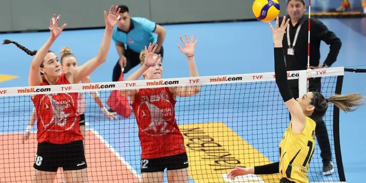 Sultanlar Ligi: Vakıfbank: 3 – THY: 1