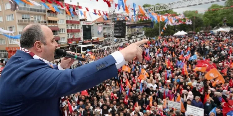 Bakan Varank: “Karşımızda çok cahil muhalefet var”