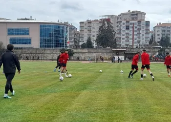 Uşakspor, Vanspor maçı hazırlıklarına başladı