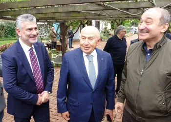 TFF eski Başkanı Nihat Özdemir: “Trabzonspor alnının akıyla şampiyonluğu kazandı”