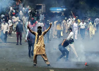 Pakistan’daki protestolarda can kaybı yükseliyor